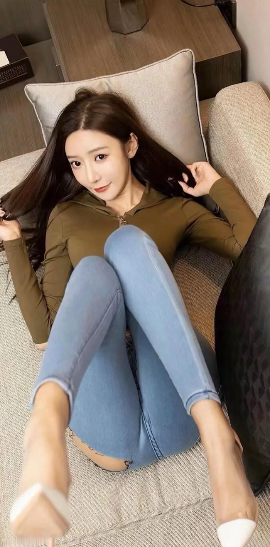 女神的长腿，令人心醉神迷