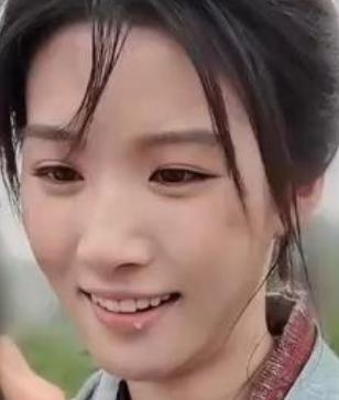 2026年4月17日，卢昱晓发布舞蹈挑战视频《误闯天家》。随后，其工作室发布的第