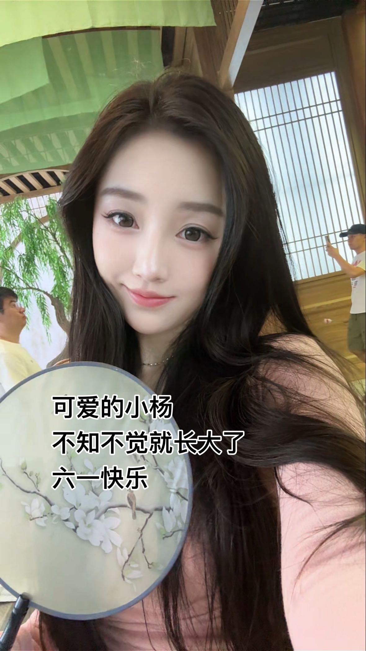 给大家道个歉，对不起各位骗了你们这么久，假装自己是个大人好累，为了瞒你...