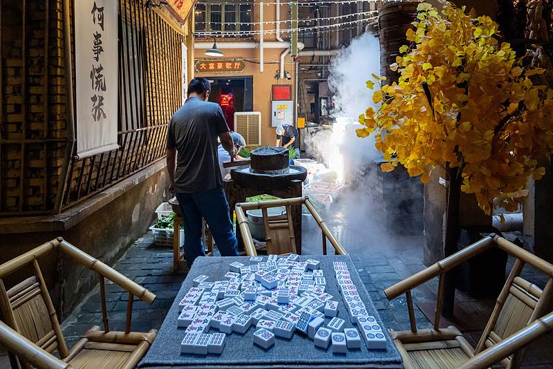 合肥这大哥也是实惨，打五块钱的南京麻将，单场直接输了四百，算下来相当于一把就能输