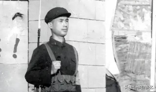 一滴血戳穿英雄谎言！1980辽宁哨兵杀良冒功，最终命丧法场
 
1980年辽宁哨