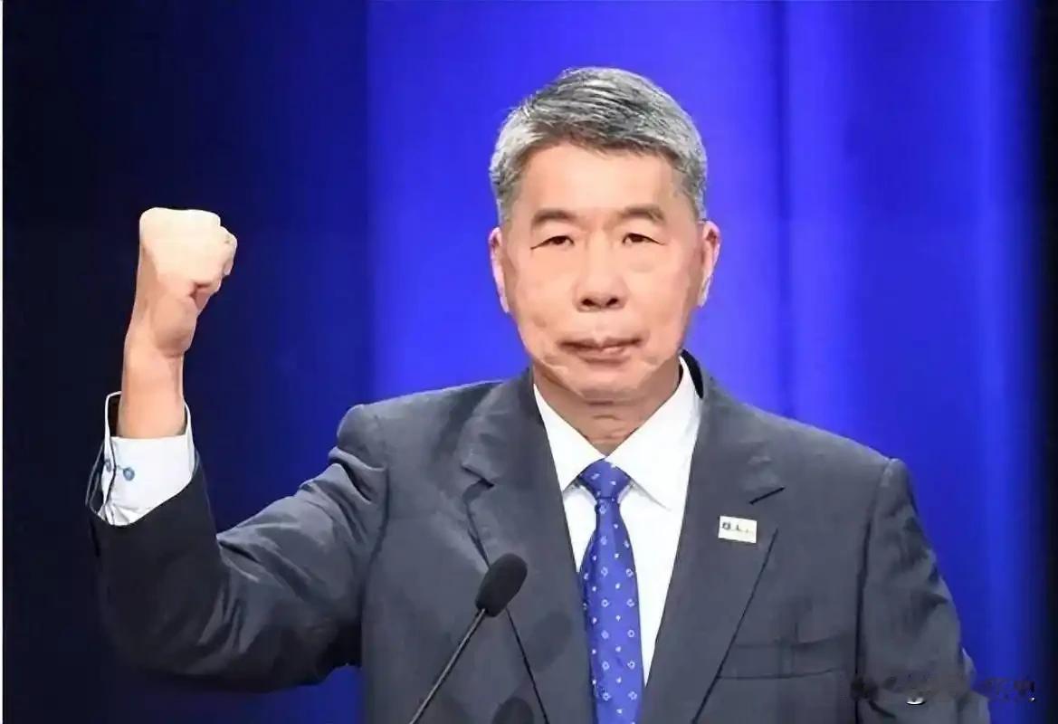 张亚中不愧为孙文学校总校长，他认为两岸统一是规避不了的，他是支持统一的，从竞选国