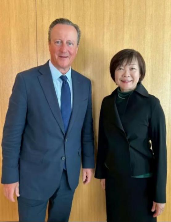 安倍晋三要是泉下有知，估计得气得翻个身——他老婆安倍昭惠在他死后，直接开启了“环