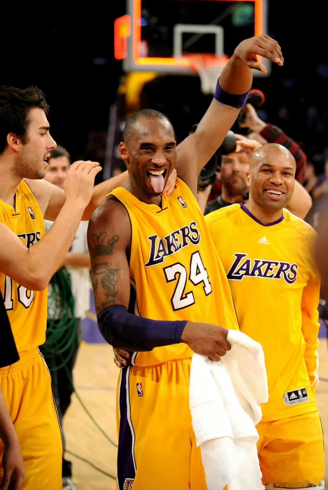 202520252025当我们相信有奇迹时，世界便充满魔力❤️科比退役的第354