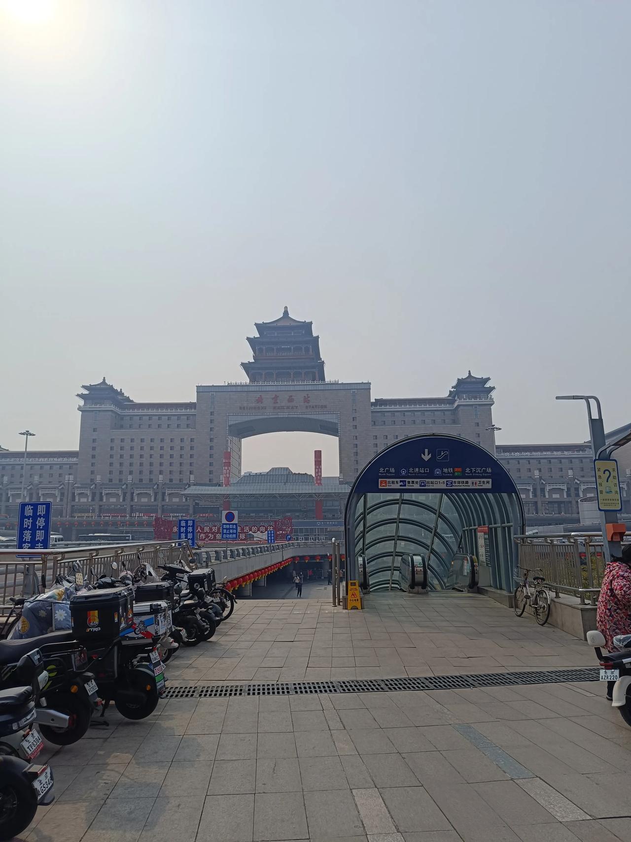 真的好迷茫啊，找个工作怎么这么难呢？不是这样不行就是那样不行，这机器人要是越来越