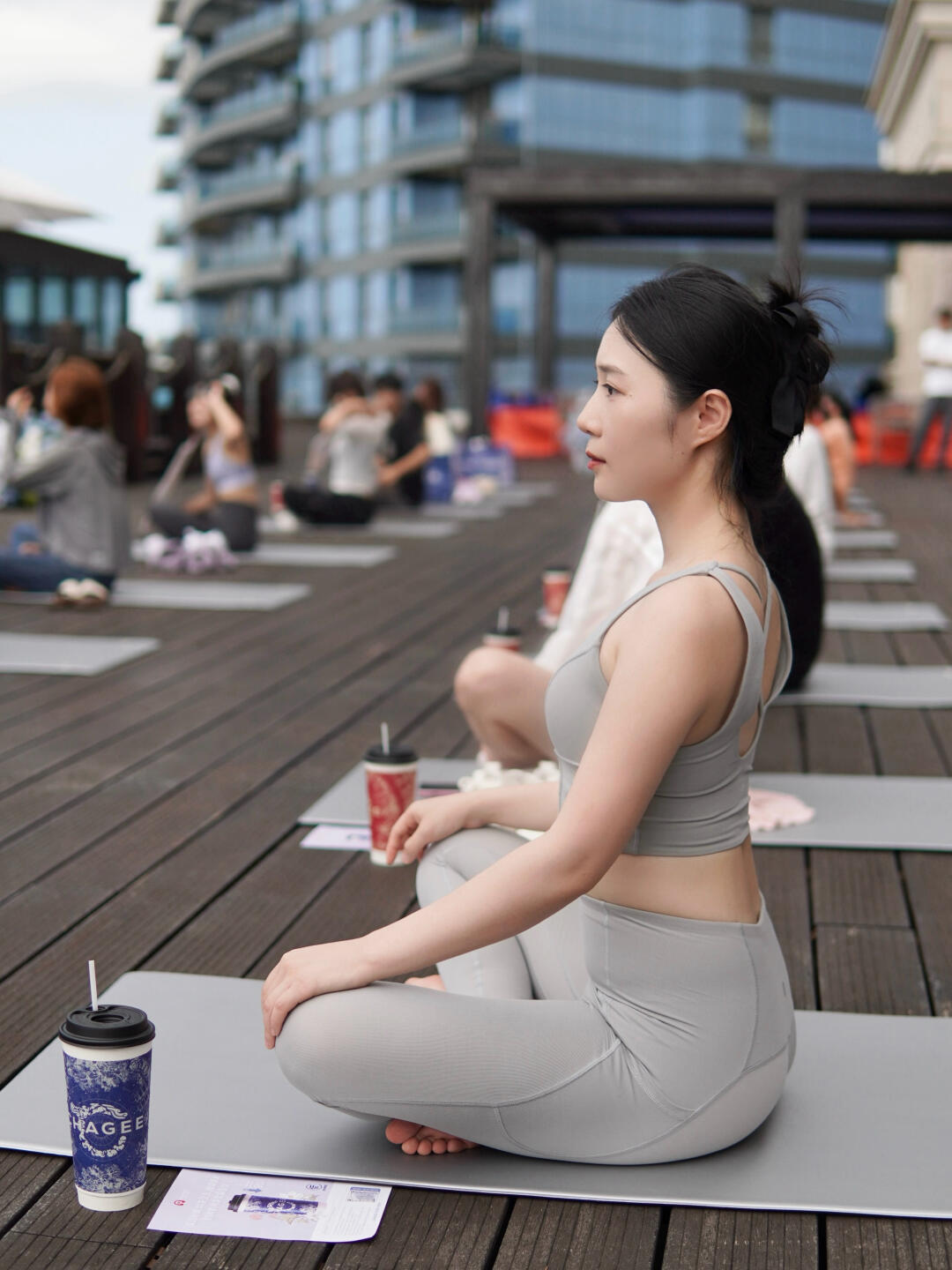 三伏天晒背喝轻因茶｜找回好状态