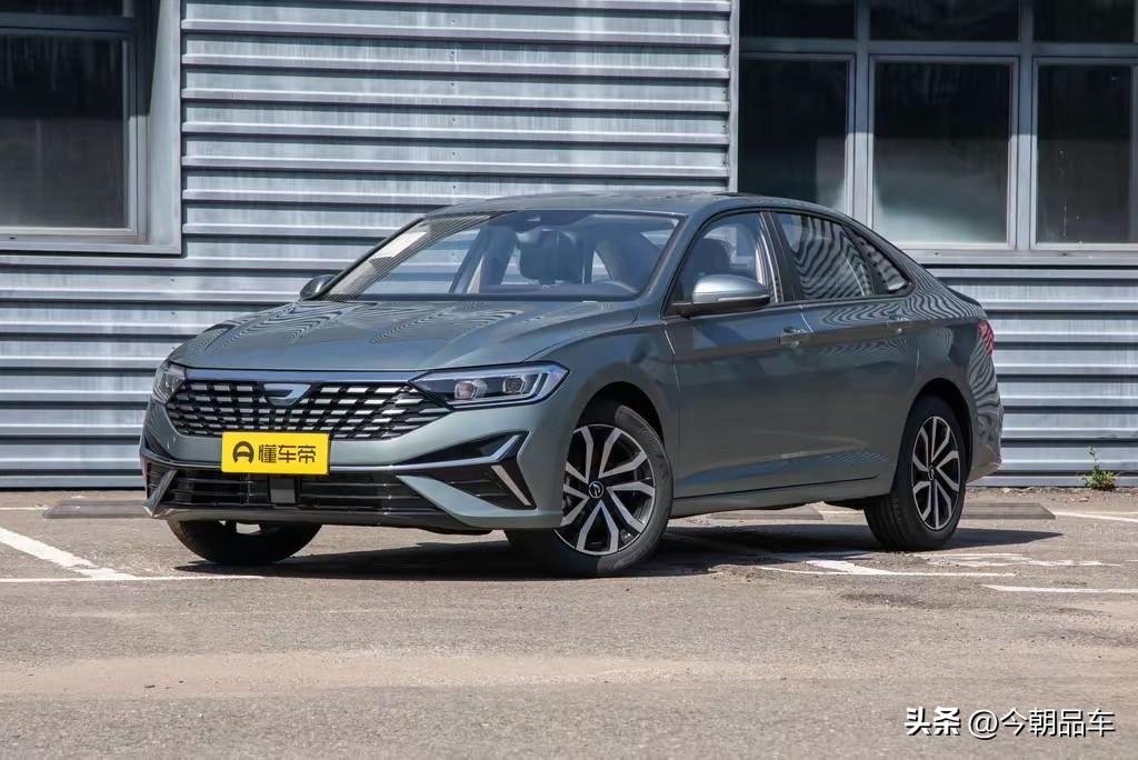 一汽捷达VA7号称“换标”版速腾，上市时诚意满满，可市场表现却不温不火。它1.4