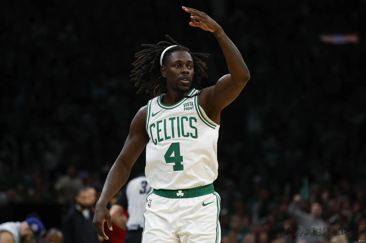 NBA常规赛，凯尔特人155-104步行者，必须要承认的2大可笑事实

2.雄鹿