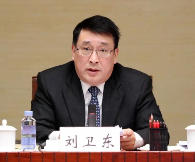 “不要忙着打日本，中国应该去全国各地的武器仓库突击大检查，我相信不止一个刘卫东，