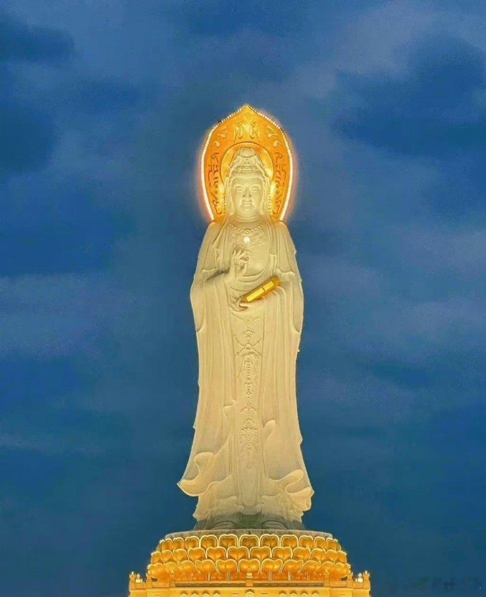 周三盘前思路指数短期内向上寻找箱体低点支撑中。今天情绪依旧分歧，与指数共振形成三