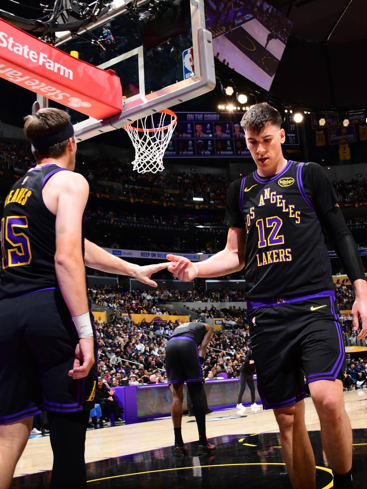 拉拉维亚更新ins 图片拉拉维亚洛杉矶湖人