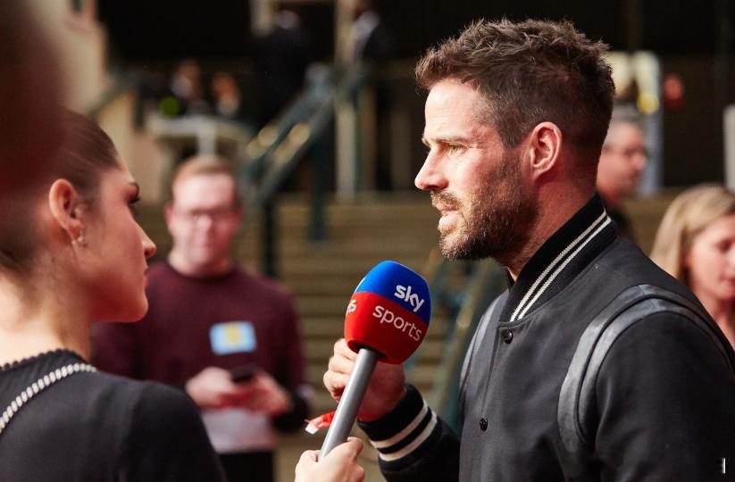 杰米·雷德克纳普表示，阿森纳现在可以庆祝英超冠军了。本轮英超，阿森纳大胜利兹联，