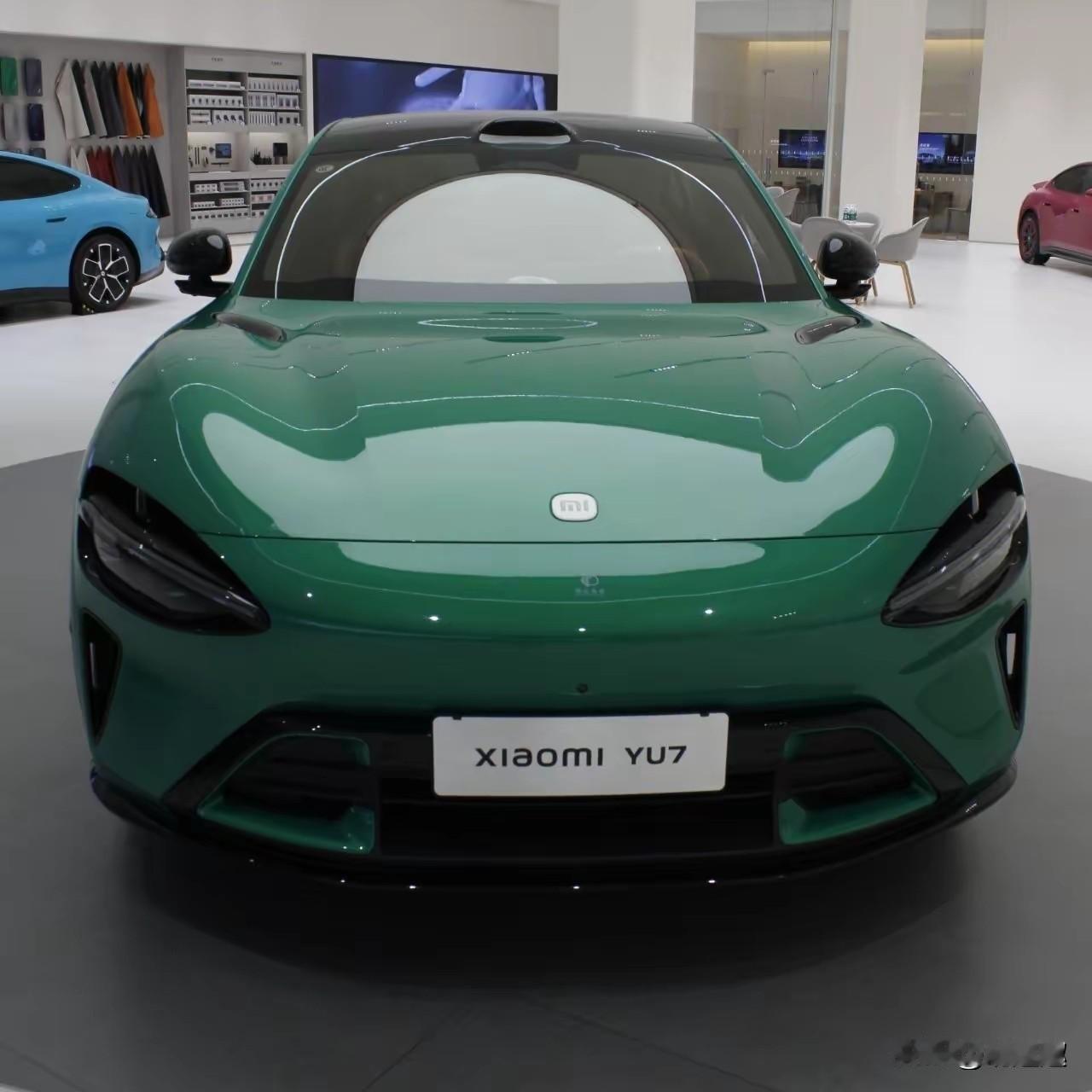 最近小米股价跌得挺凶，华尔街的投资大佬们都在忙着卖股票。好好的公司，怎么突然遭了