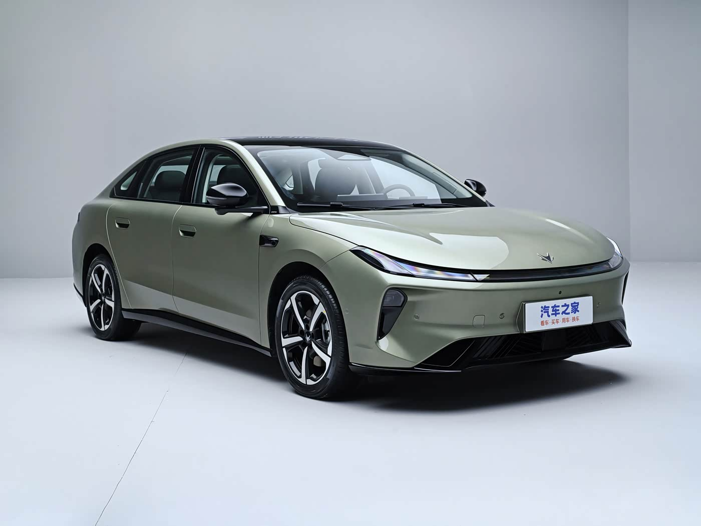 极狐S3上市，充电版售价7.98-12.08万元，换电版售价5.98-7.18万