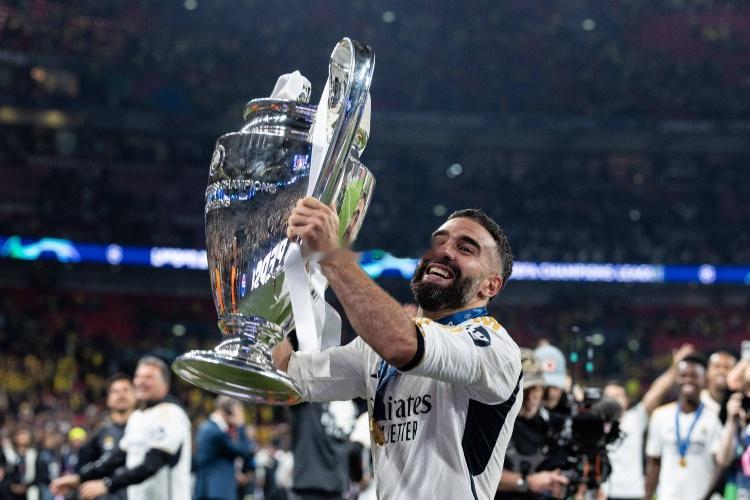 一心留队！阿斯：33岁卡瓦哈尔已收到多队报价，但他渴望留在皇马 01月04日讯 