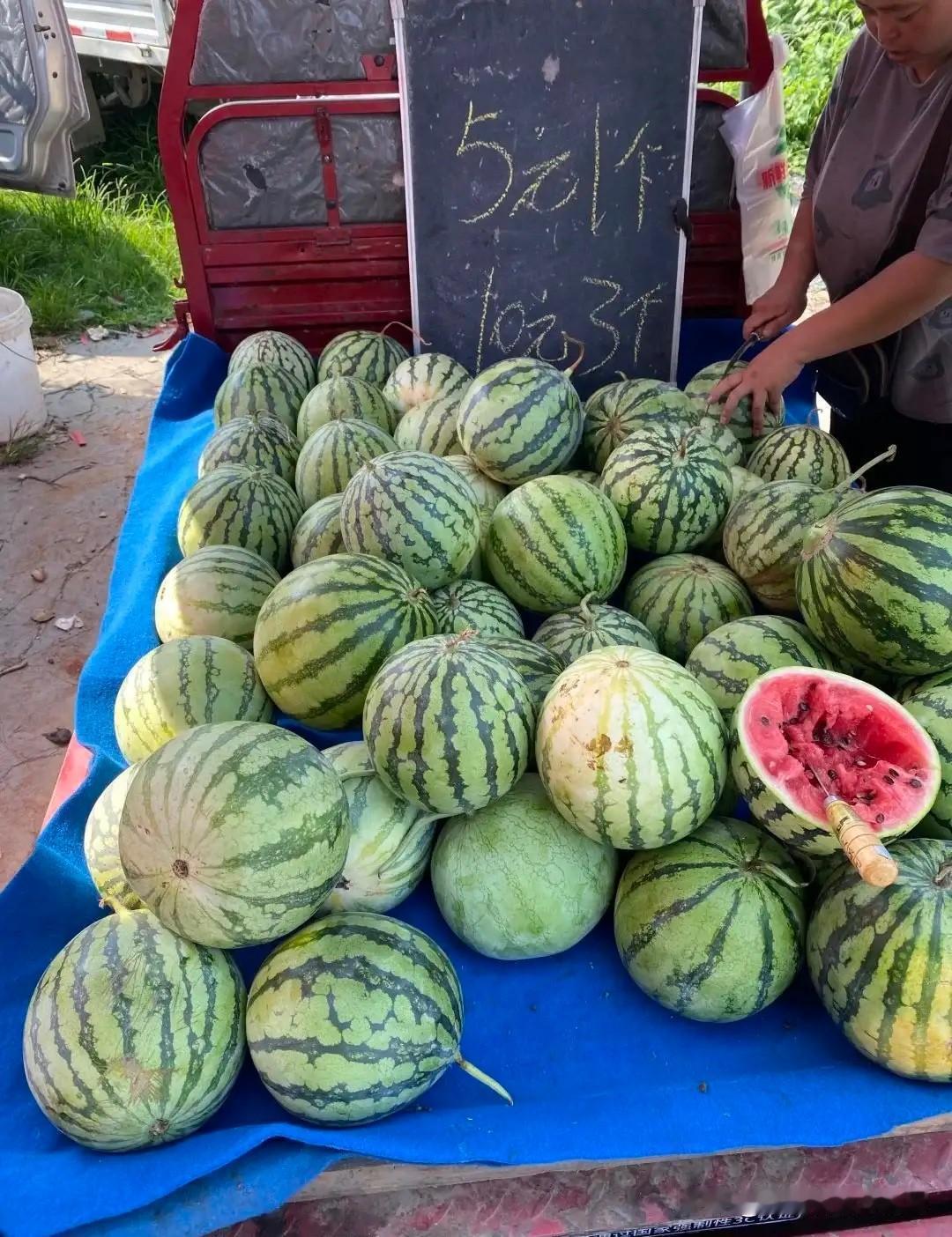 端午节不吃粽子可以理解，中秋节不吃月饼也可以理解，可为什么今年夏天到了，并且西瓜