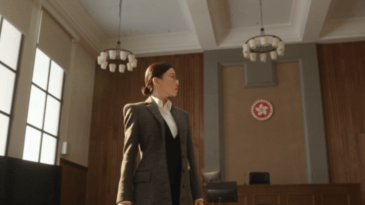 佘诗曼新剧21集辞职2次换4个身份 这剧情节奏绝了！言惠知21集换4身份，两度辞