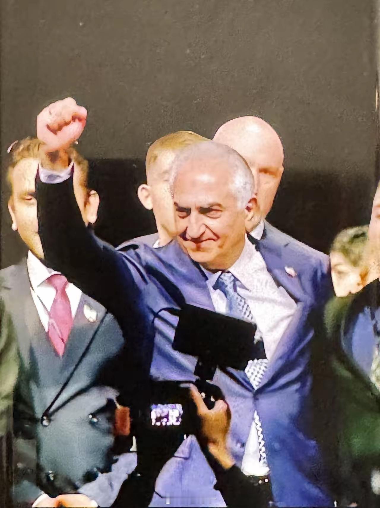 伊朗流亡王储强势动员策反现政权！“胜利属于我们！”——流亡王储礼萨·巴列维二世高