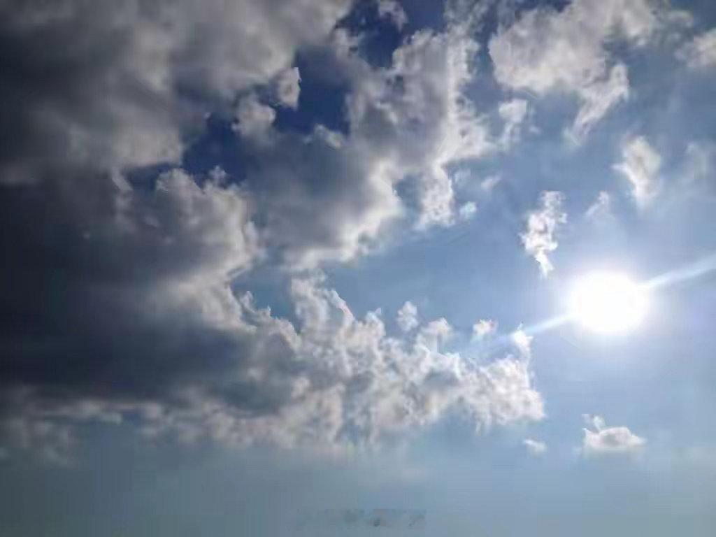 全国多地将迎40℃高温近期，中央气象台持续发布高温预警，华北、黄淮、西北、华南等