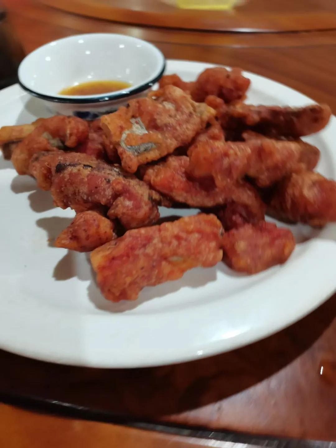 又是被美食治愈的一天，幸福在味蕾上跳舞！
#秋日生活打卡季##秋日超恵吃# #秋