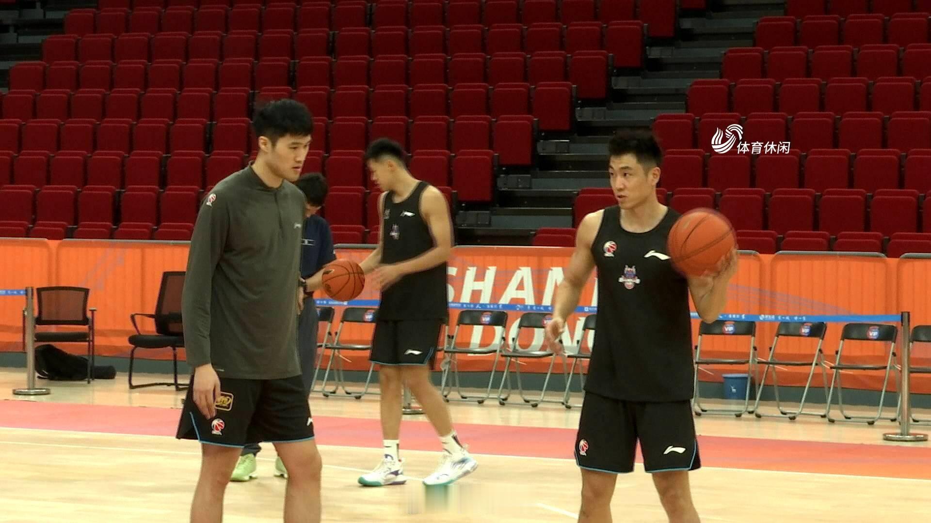 高速男篮，真的拼了。上赛季，CBA第十五。本赛季，大换血。越来越好了。 ​​​