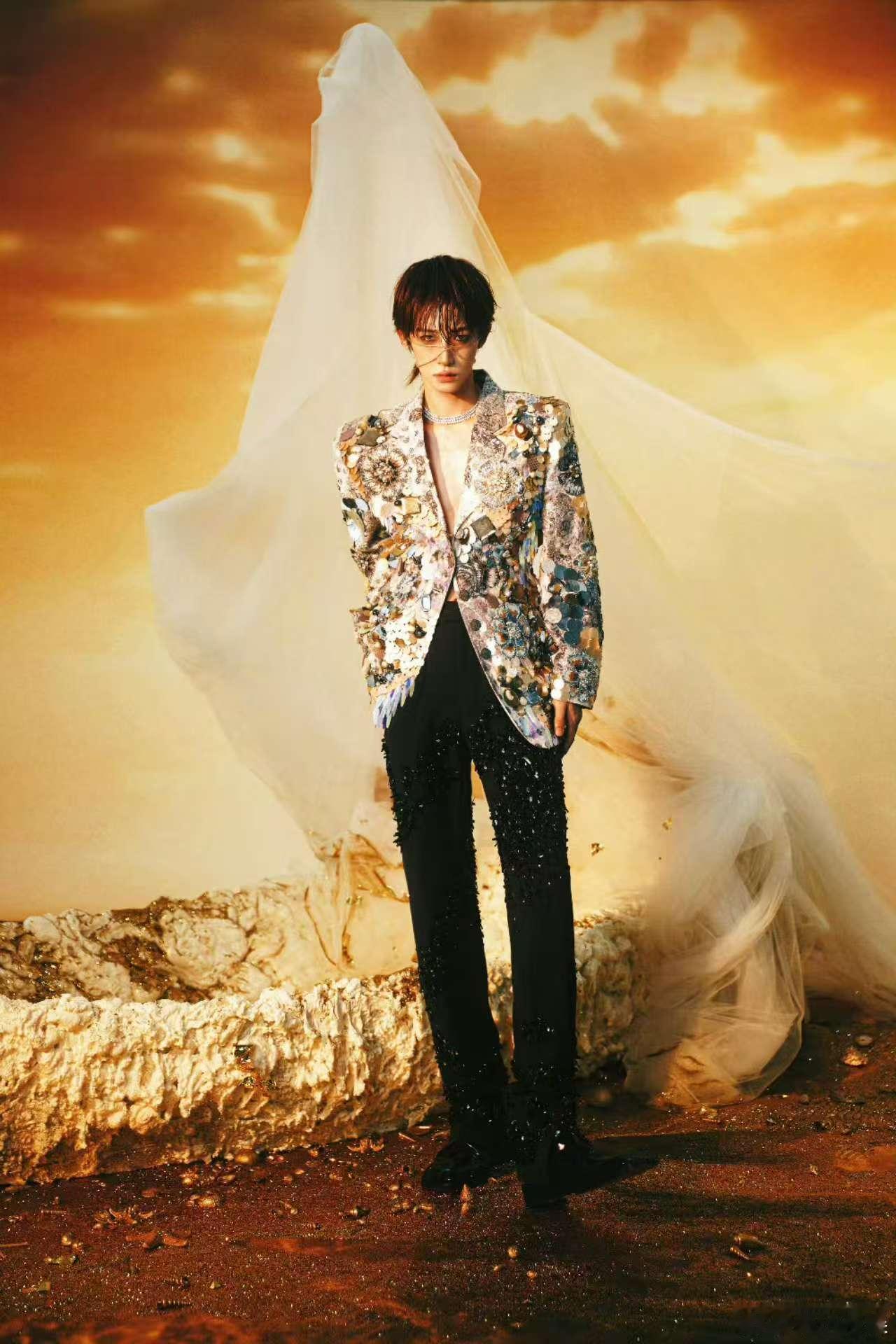 刘宇2025秋冬高定刘宇秋冬高定刘宇2025秋冬高定，好帅好帅， ​​​