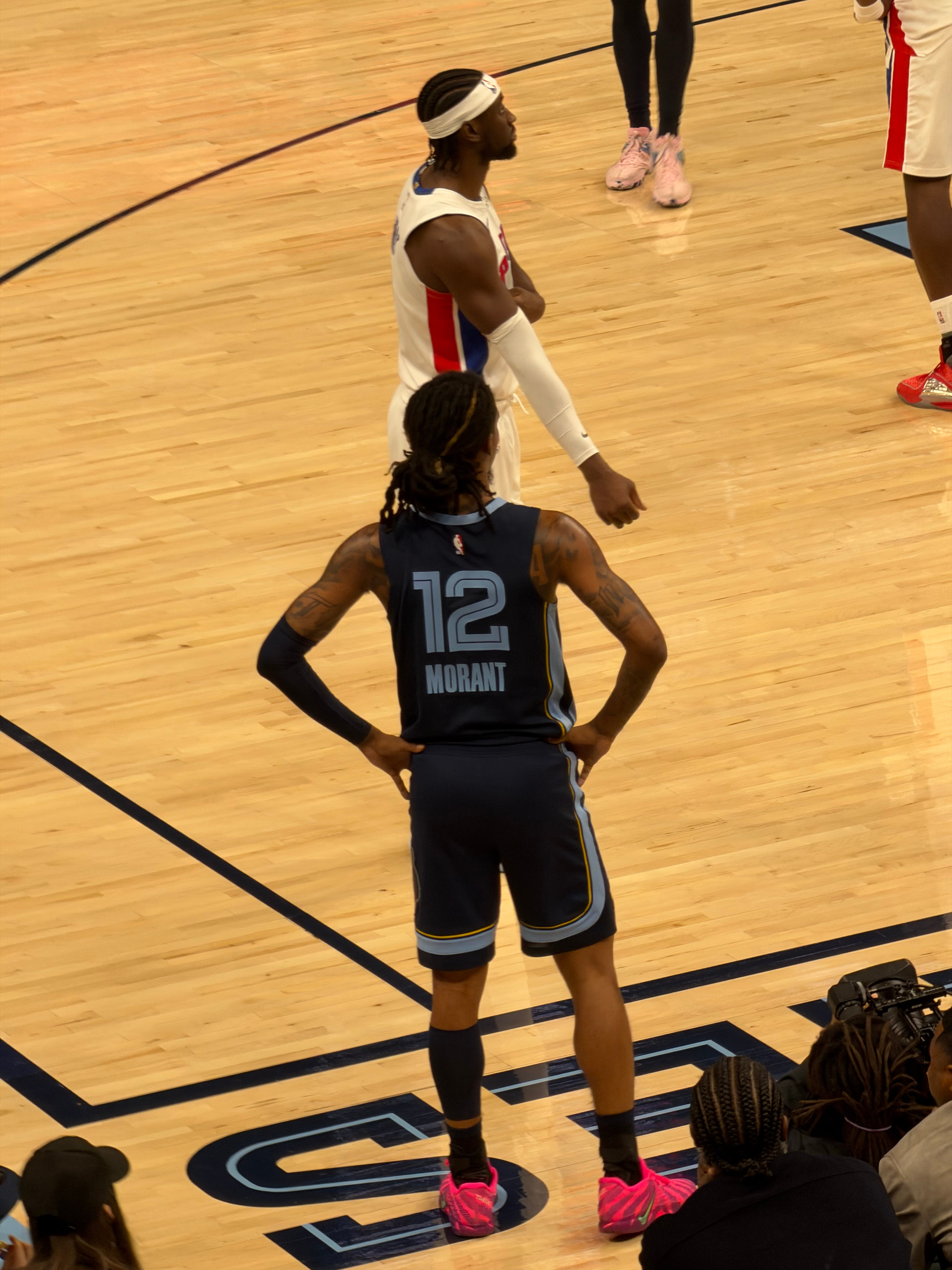 世界都在看着你呢 ​​​