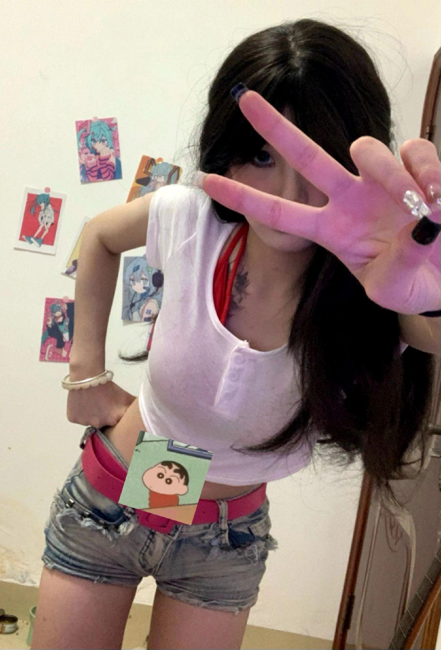 等咱有了钱，豆浆买两碗，喝一碗，倒一碗