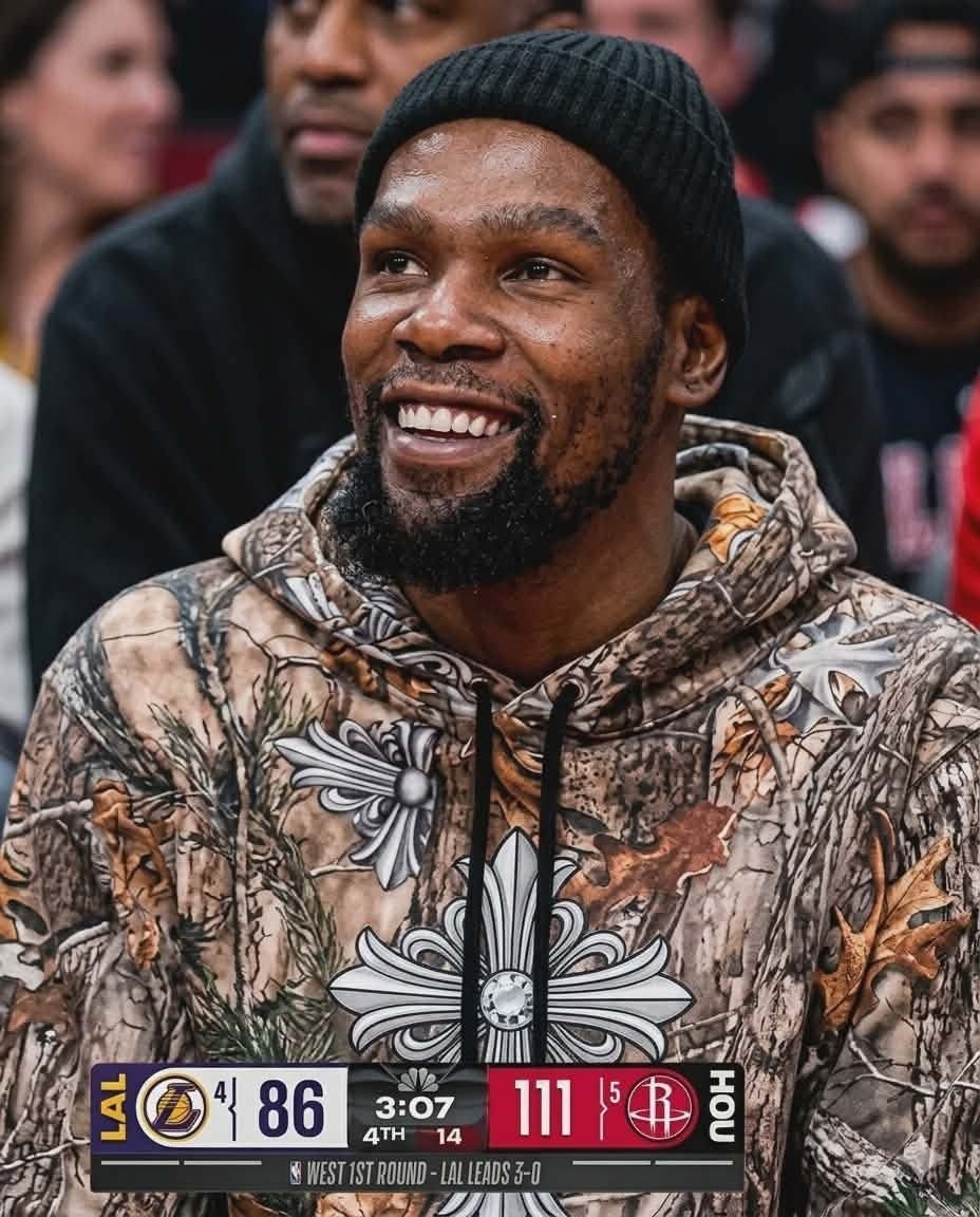 NBA 杜兰特又被审判了美媒说科比在0-3落后的情况下是绝对不会笑的，尤其是穿着