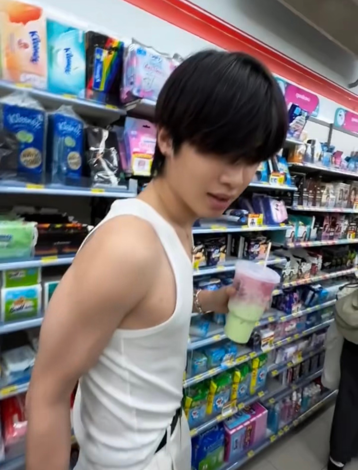 男人的臂膀） 