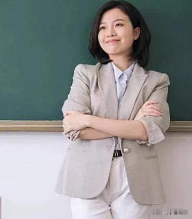  
上个月厦门翔安招聘骨干教师，报名人数不够，很多人嘲笑是没有编制的原因。其实是