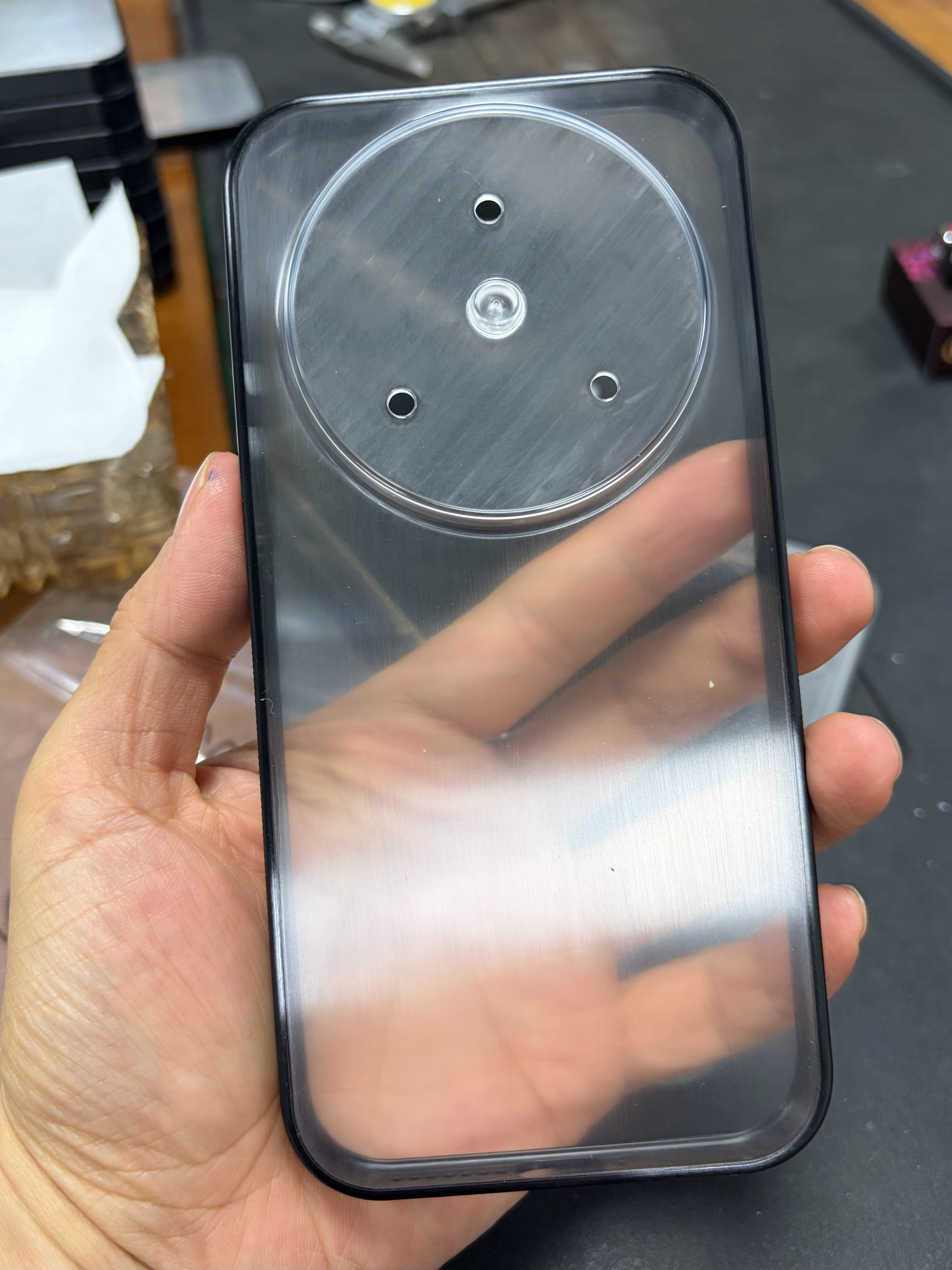 小米17ultra 「淬炼」试模了挺顺利的这次我们为大家带来了更激进的轻量化方案