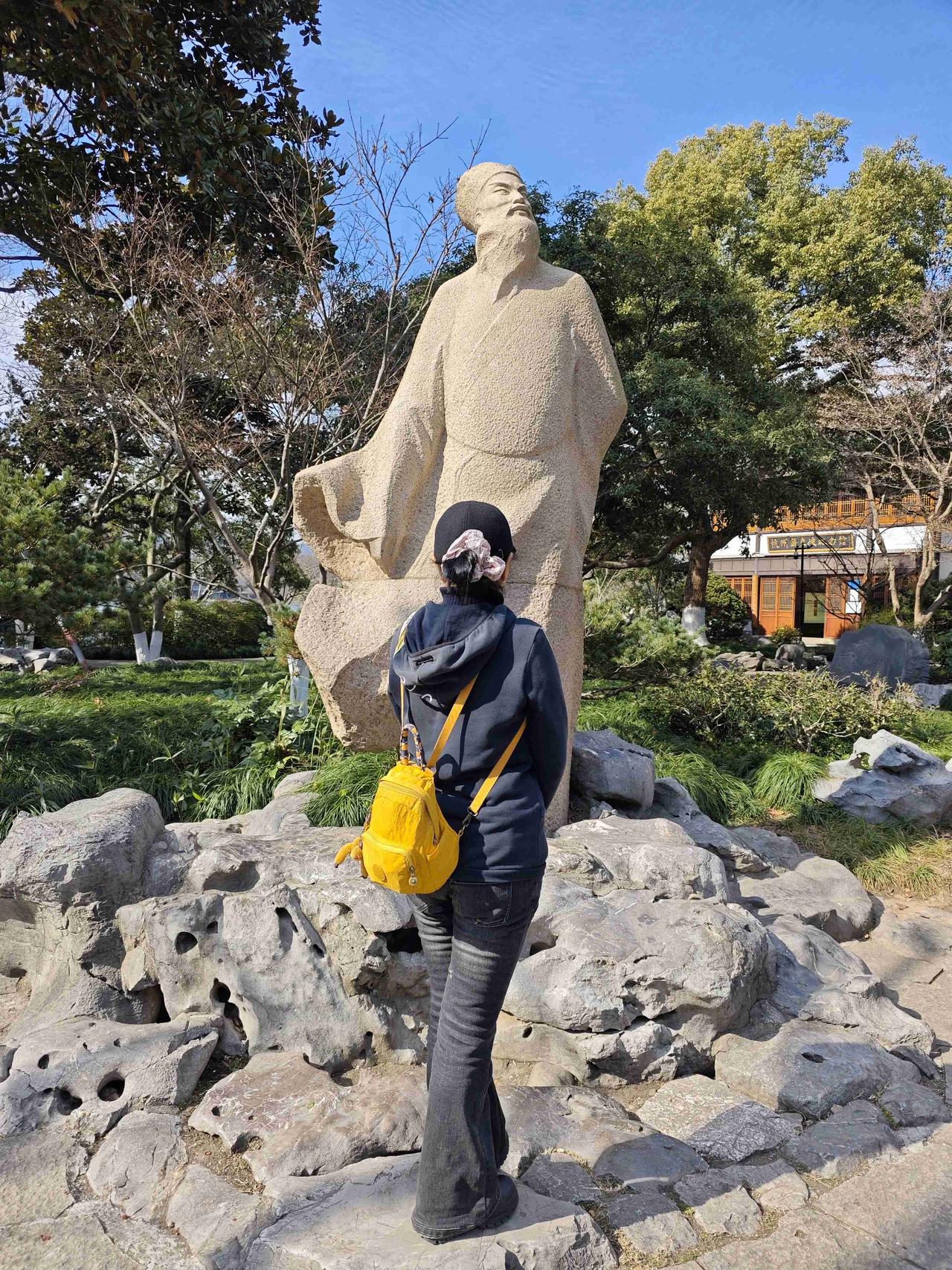 我的今日状态：😁轻松愉快
我这里的天气：☀️晴天

杭州的冬天也太舒服了吧？今