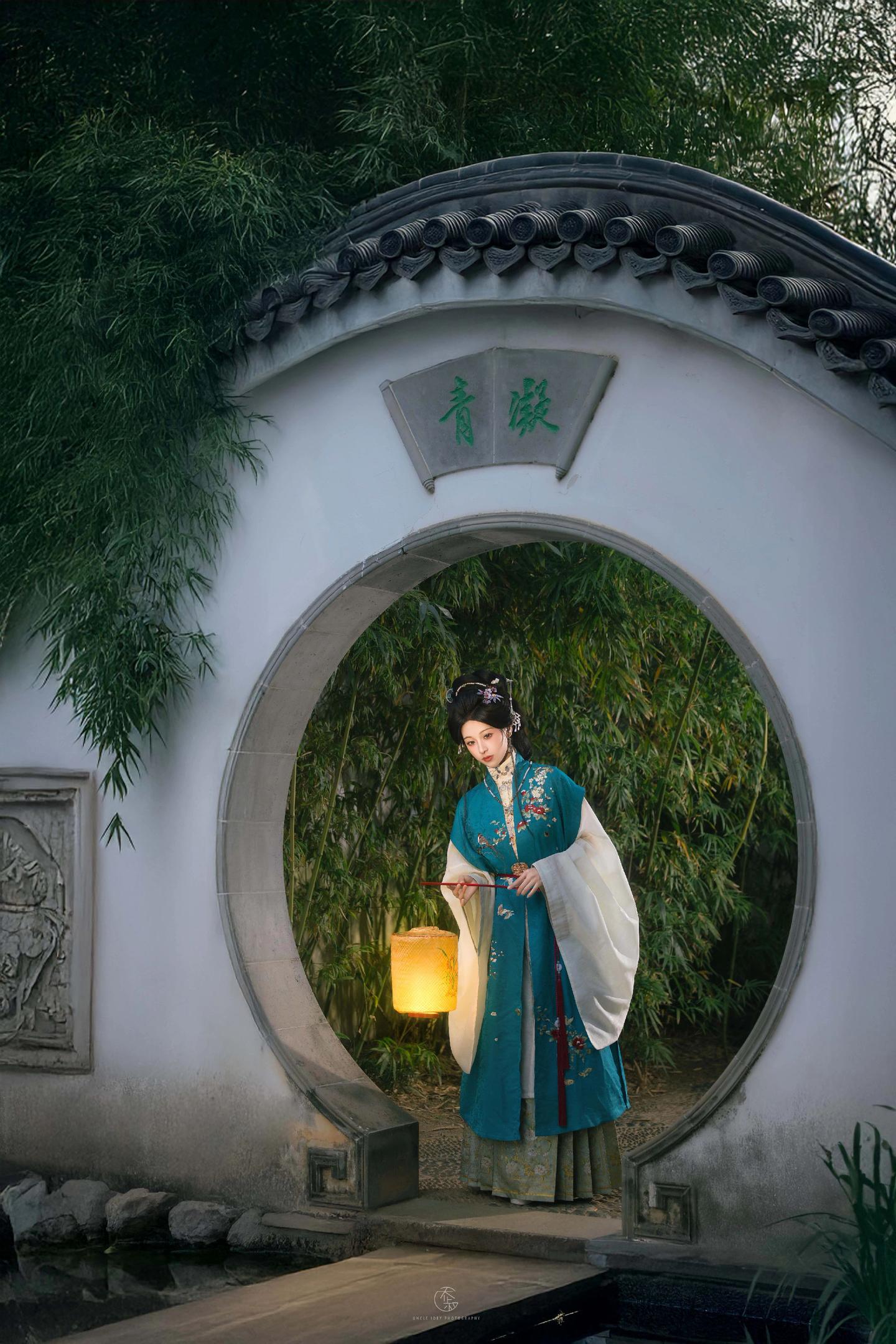 明制丨“无人知此意，月色正昏黄”