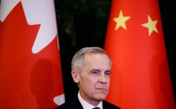 现场签约，中国和加拿大稳了

毫无疑问，这一次访华令加拿大十分的开心，总理卡尼连