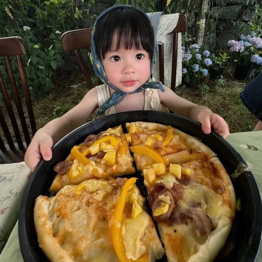 当我的社交电量用完了 朋友都以为我不高兴 朋友 我真不是烦你了而是我没电了 