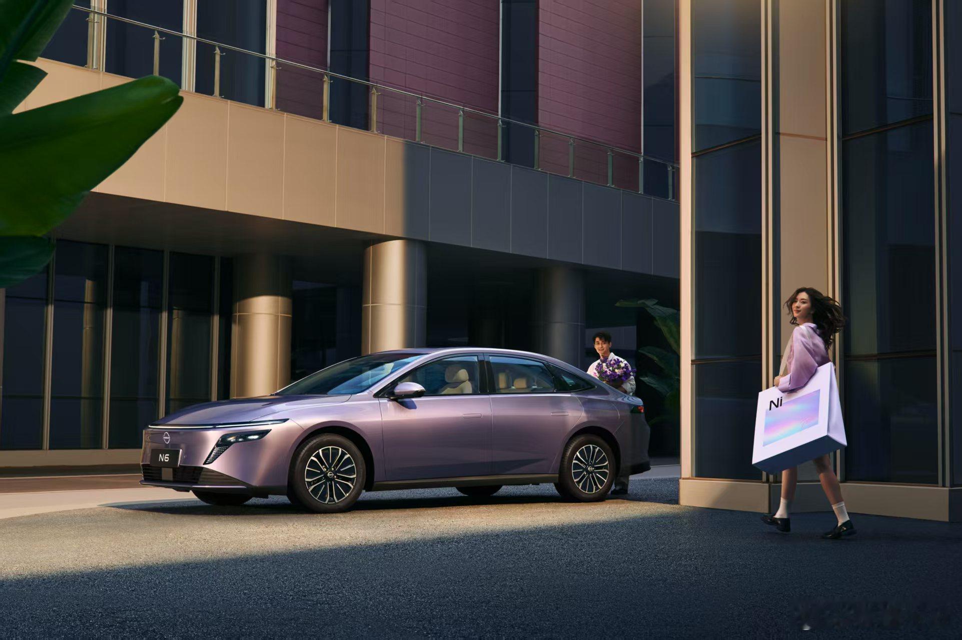 谁说插混只能“将就”？东风日产N6直接把体验拉满！N6用一块真正的大电池，让你日