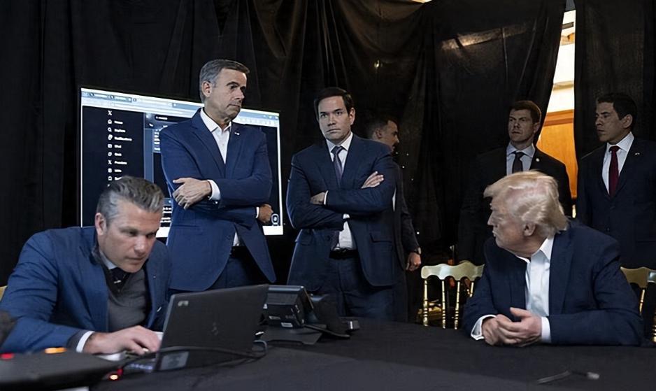 【特朗普称美军抓获马杜罗夫妇，委方坚称有“无辜者”伤亡】在委内瑞拉突袭行动展开时