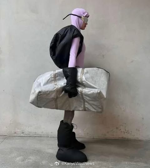 Yzy szn 9 vest bag/Sleeping bag 