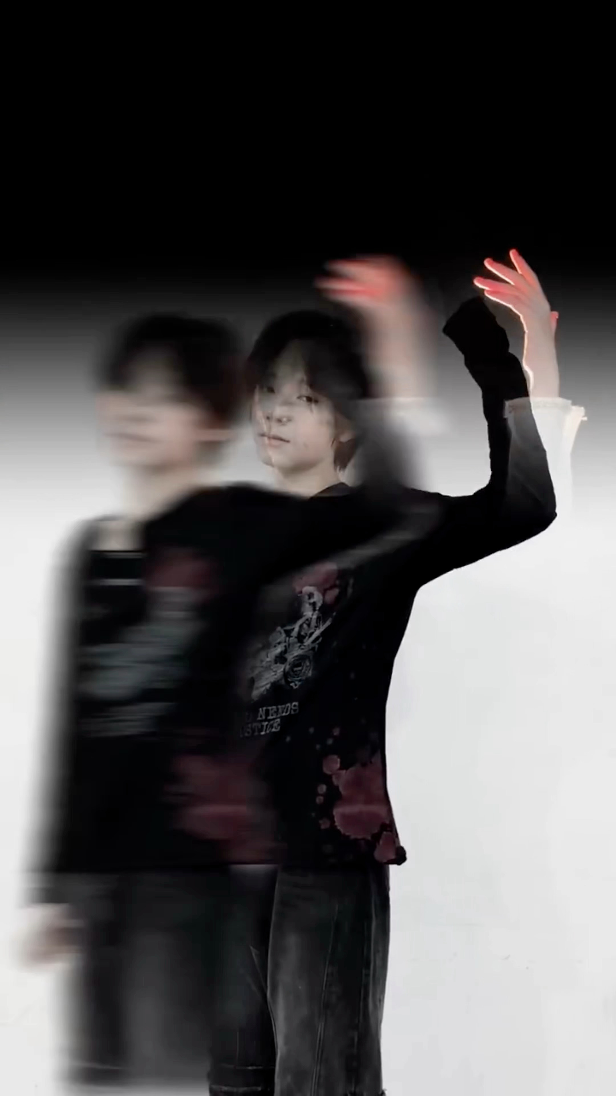 王橹杰变装帅我一大跳王橹杰新音舞台一会见 王橹杰就这个阴湿男鬼变装爽歪歪啊，一会