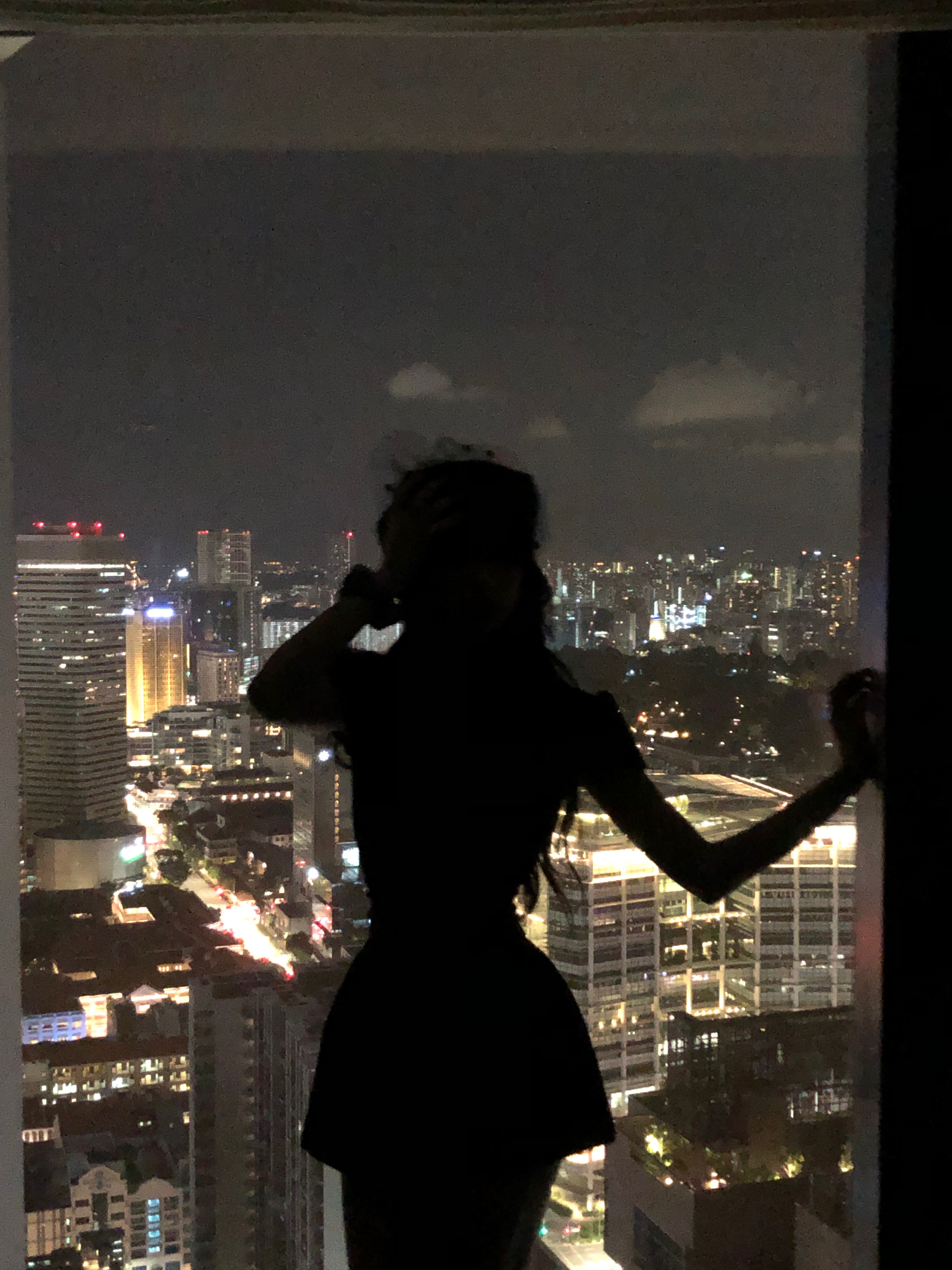 260409 AHYEON更新Wvs又在处理旧照的咪 