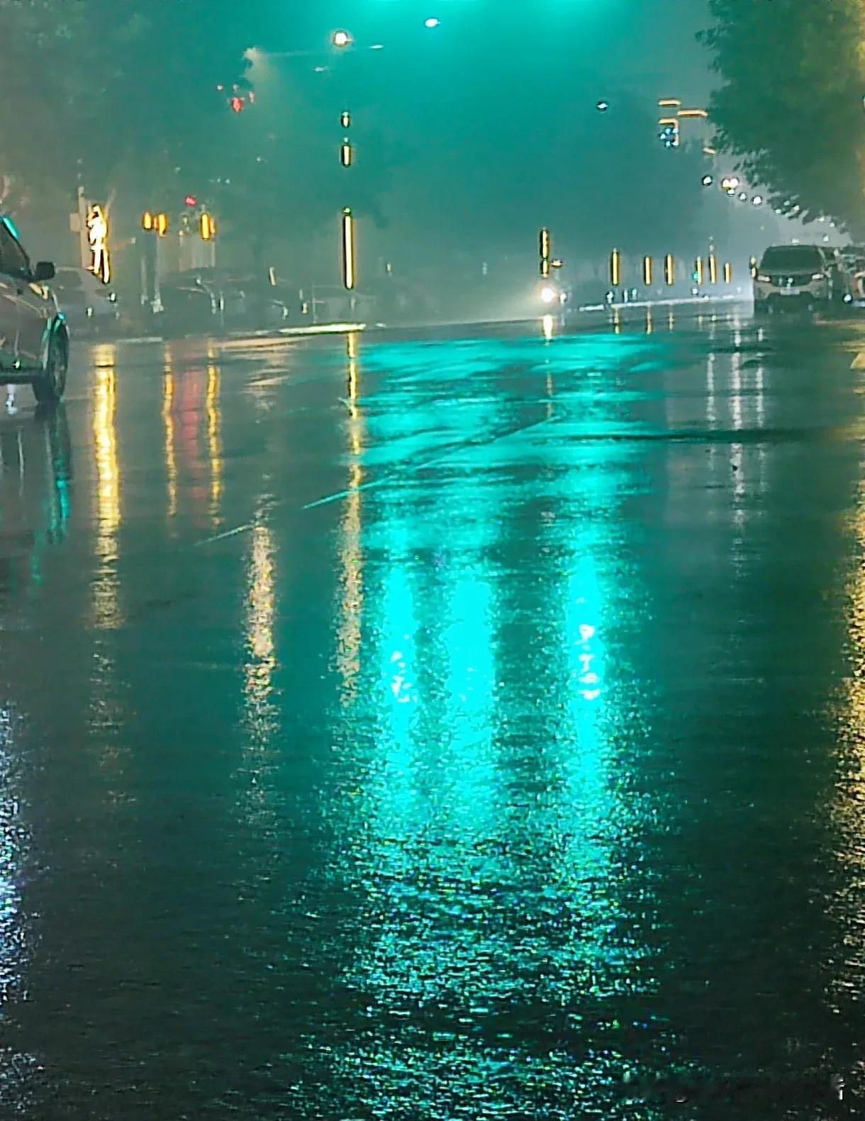风也飘飘
雨也潇潇
归途迢迢
……