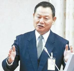 台“陆军司令”李翔宙发表声明，
 
4月5日，台湾地区陆军司令李翔宙表示：至今俄