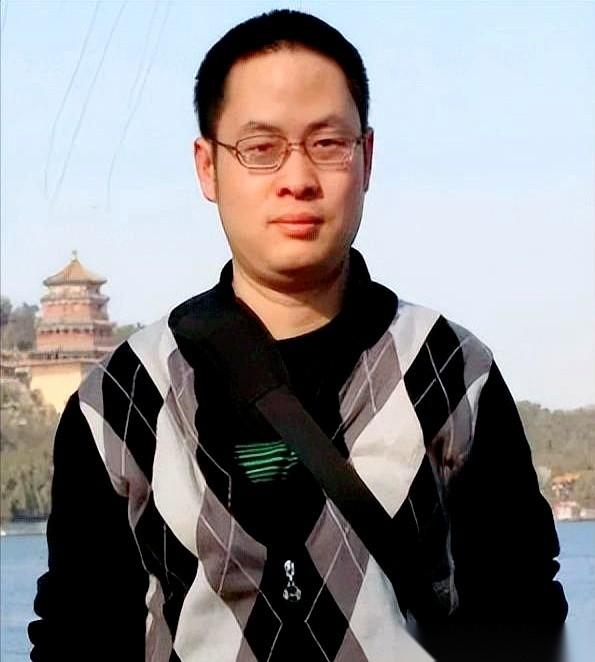 聊一个叫余睿的人，湖北利川出来的，83年生。
就这一句，你可能没什么感觉。但如果