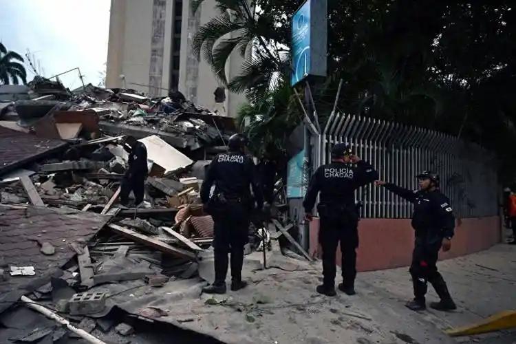 [浮云]华盛顿这下彻底坐不住了！
 
不是因为委内瑞拉连发两次7级强震，死伤惨重