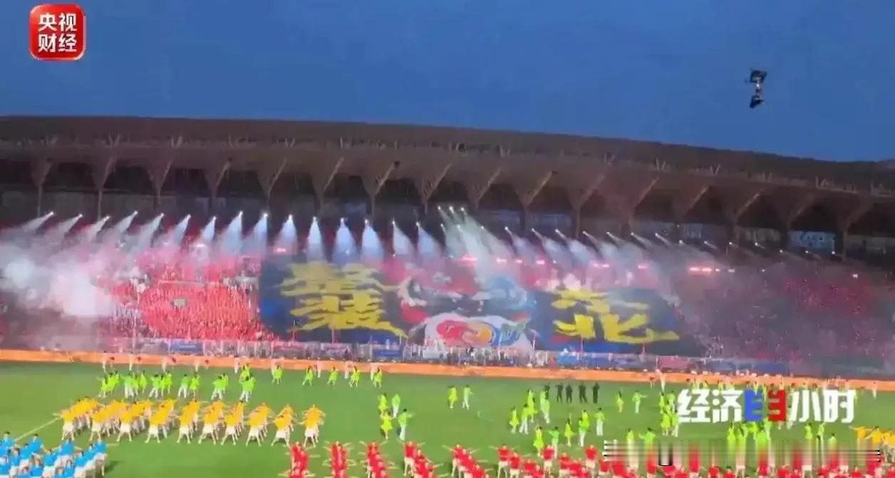 19.9元一张票，撬动76个亿！“东北超”，你凭什么这么火？

如果要说2026