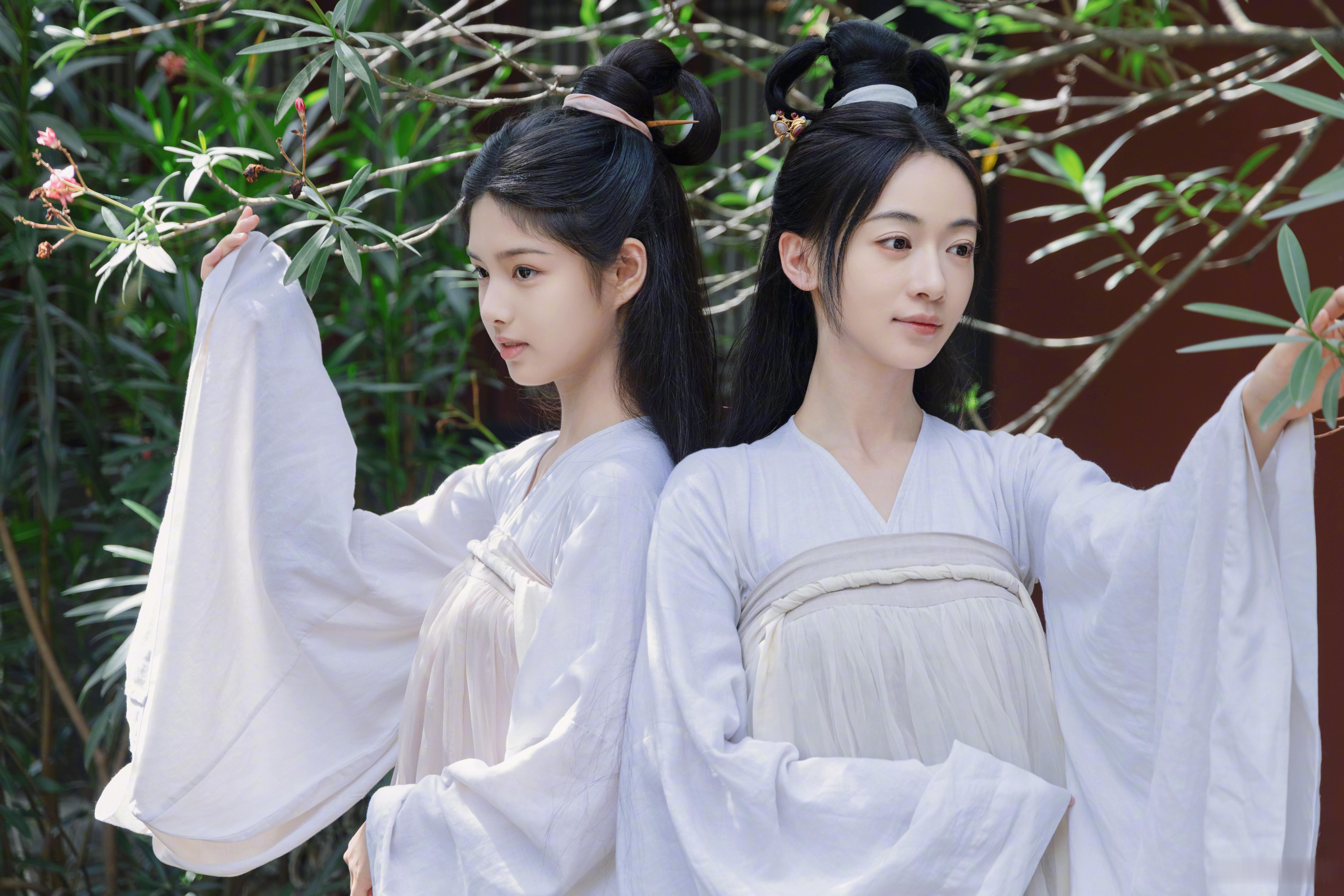 #吴谨言杨超越艾米墨雨三美#《墨雨云间》三美来啦！吴谨言杨超越艾米，是穿素都那么