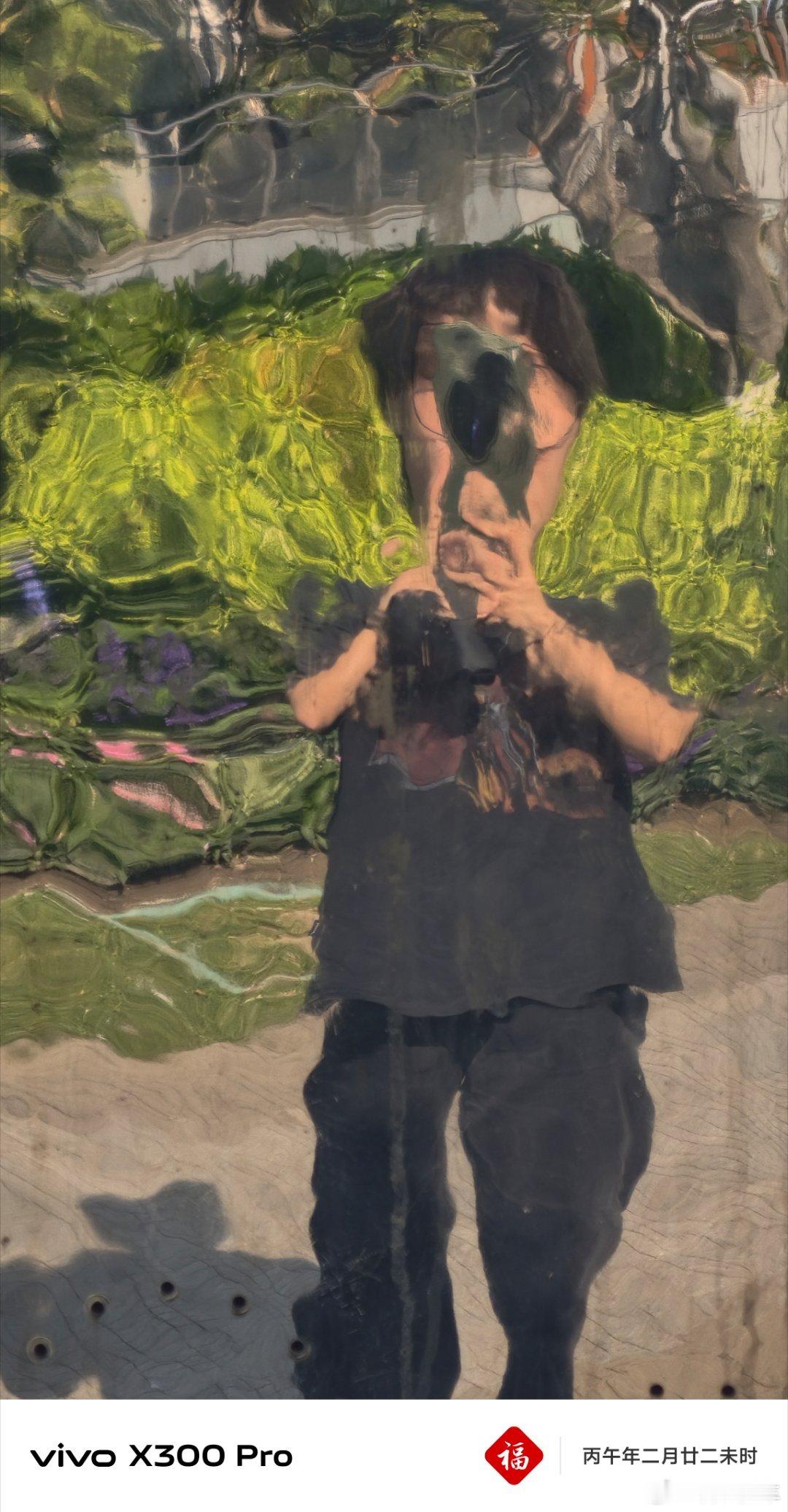 猜猜出来干啥来了我与汽车的日常启子的车启子的日常 上海·北外滩滨江绿地