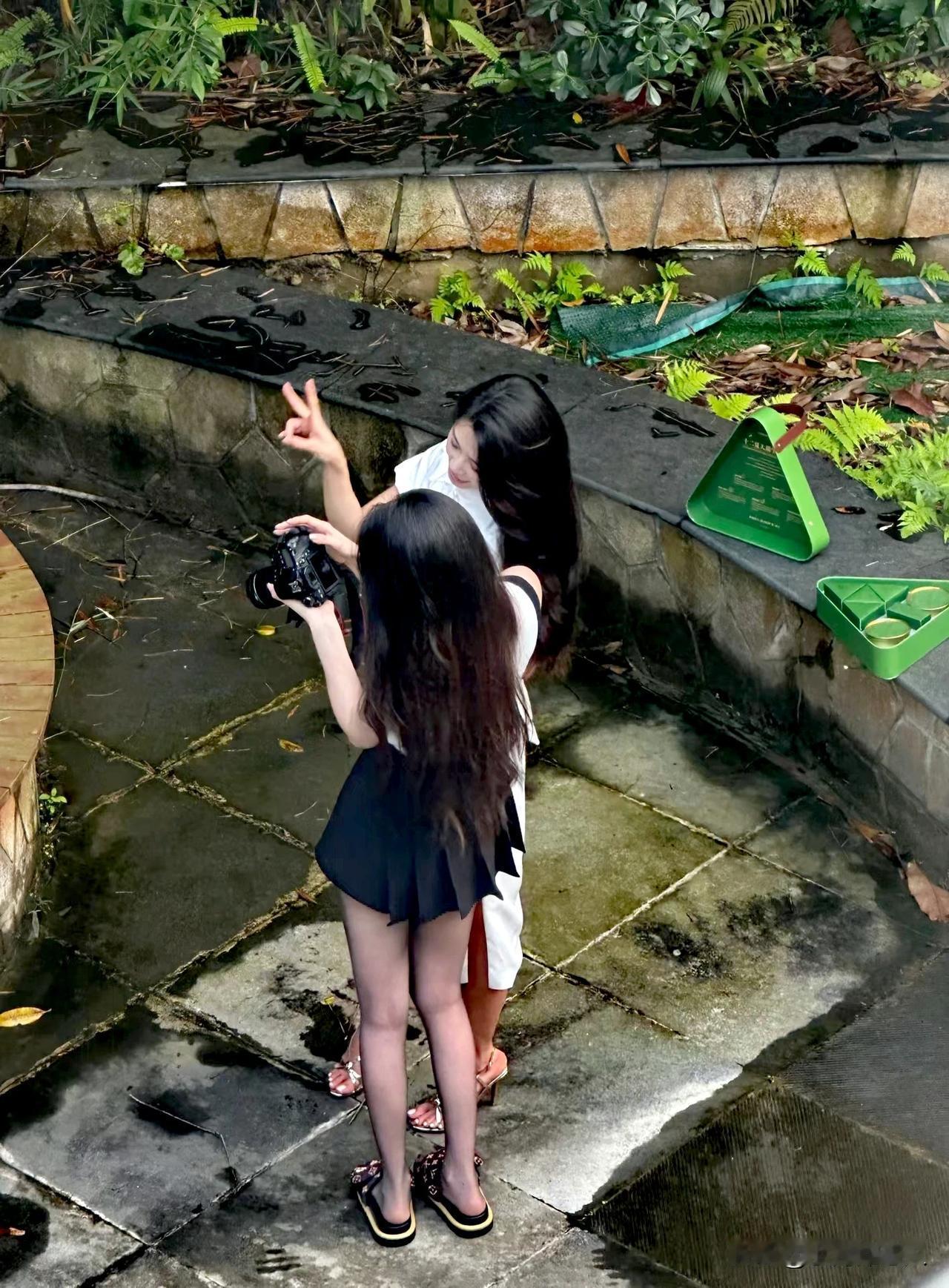 摄影我是专业的#人像随拍分享# #美女拍照好美#