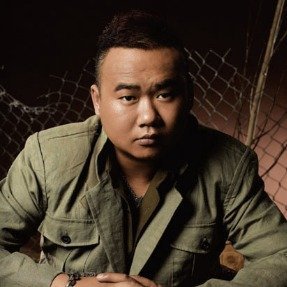 歌手苟伟去世苟伟老师一路走好 愿天堂没有病痛 永远欢声笑语 希望在天堂也充满你的